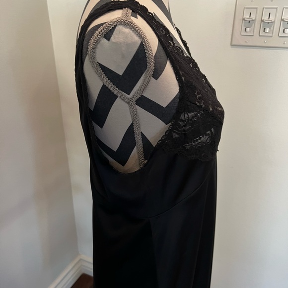 Full slip - Picture 5 of 8